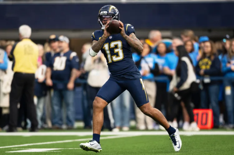 Colts add depth at wide receiving by signing Keenan Allen to a 1-year deal, AP source says